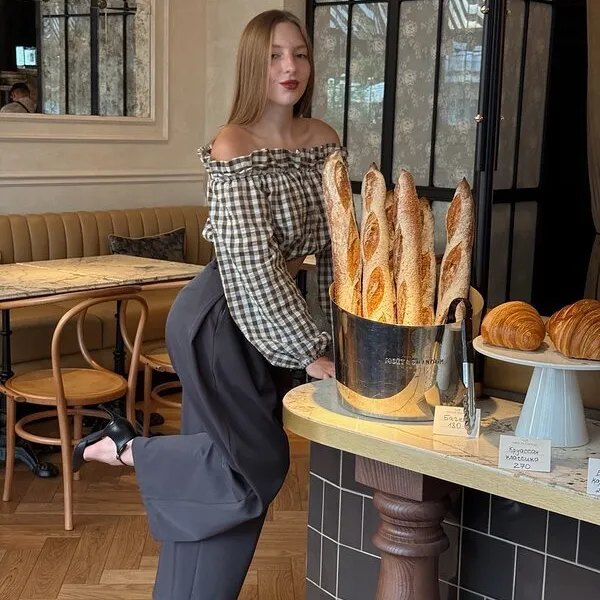 Полина